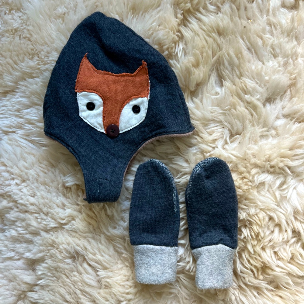 Organic Handmade Hat. Fleece inside with jersey outer.